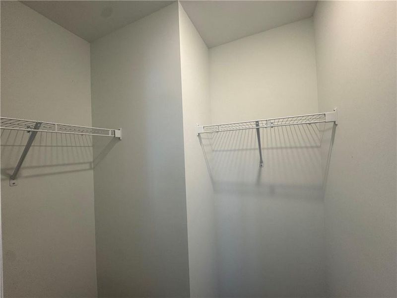 Spacious, unfurnished interior of a new home in Creekside, Dawsonville (Image 36).