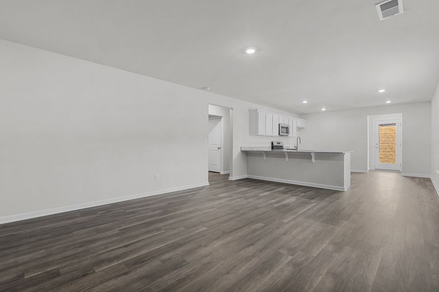 Representative unfurnished interior of a home built from the Holly A by McGuinn Homes in Ashton Lakes, Lexington (Image 13). Representative unfurnished interior of a home built from the Holly A by McGuinn Homes in Ashton Lakes, Lexington (Image 13).