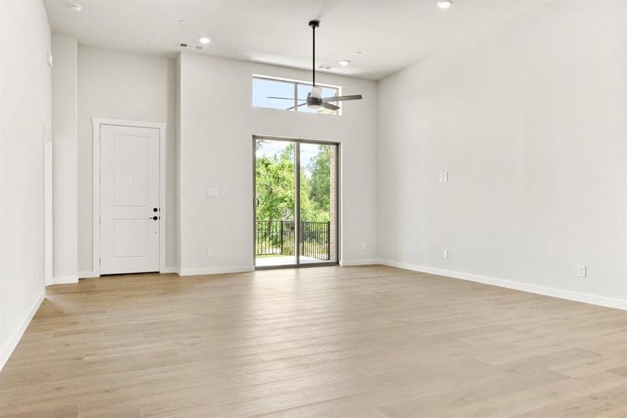 008-8509DelRioTrail-Rowlett-TX-75089-Living.jpg-SMALL 008-8509DelRioTrail-Rowlett-TX-75089-Living.jpg-SMALL