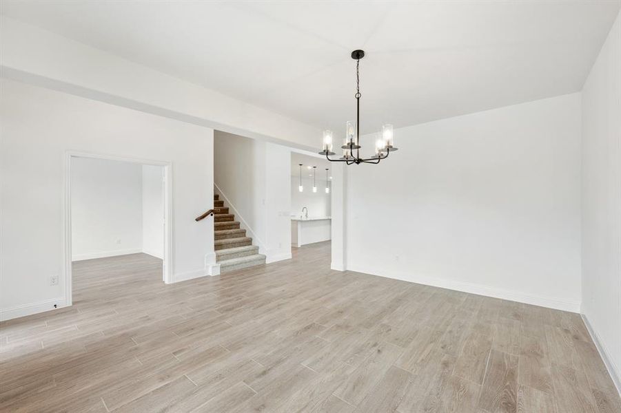 Spacious, unfurnished interior of a new home in Sonoma Verde, Rockwall (Image 39). Spacious, unfurnished interior of a new home in Sonoma Verde, Rockwall (Image 39).