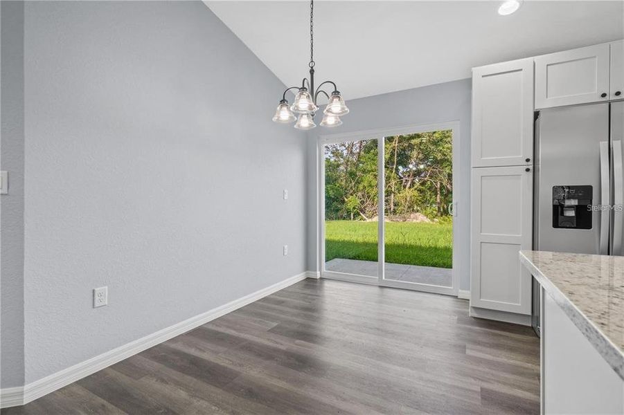 Spacious, unfurnished interior of a new home in , Ocala (Image 14).