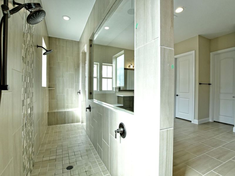 Representative furnished interior of a home built from the Siena II by Giddens Homes in Clearwater Ranch, Liberty Hill (Image 92).