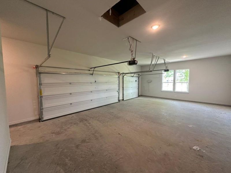 Spacious, unfurnished interior of a new home in Fannin Ranch, Leonard (Image 15).