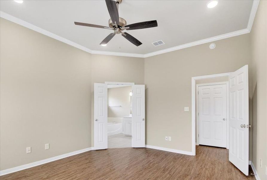 Spacious, unfurnished interior of a new home in , Robinson (Image 26).