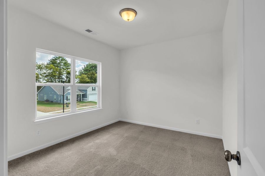 Large bedrooms! Large bedrooms!