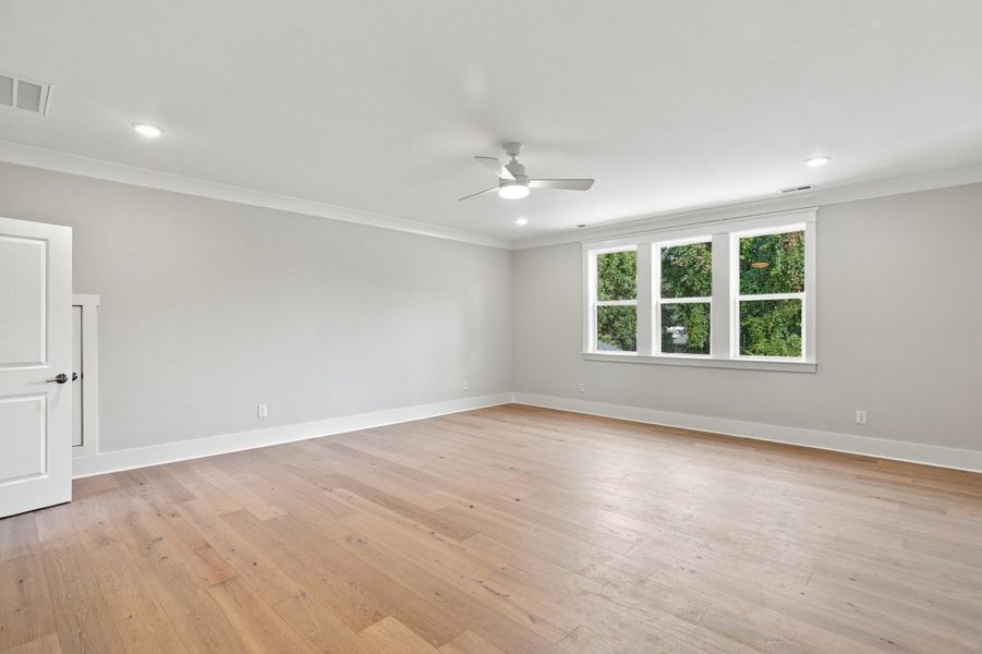 Representative unfurnished interior of a home built from the The Emerson by RobuckHomes in Stonehenge, Raleigh (Image 226).