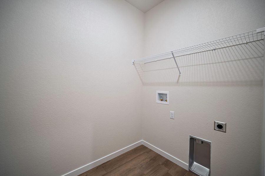 Spacious, unfurnished interior of a new home in Aspen Ranch, Fountain (Image 31).