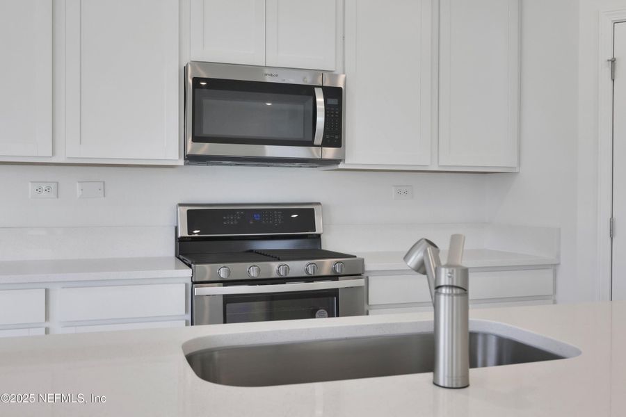 Image 36 of a home in Cordova Palms.