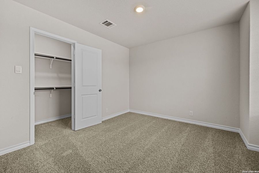 Spacious, unfurnished interior of a new home in Redbird Ranch, San Antonio (Image 27).