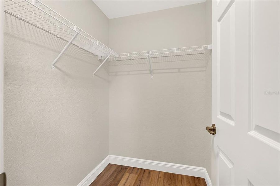Spacious, unfurnished interior of a new home in , Dunnellon (Image 23).