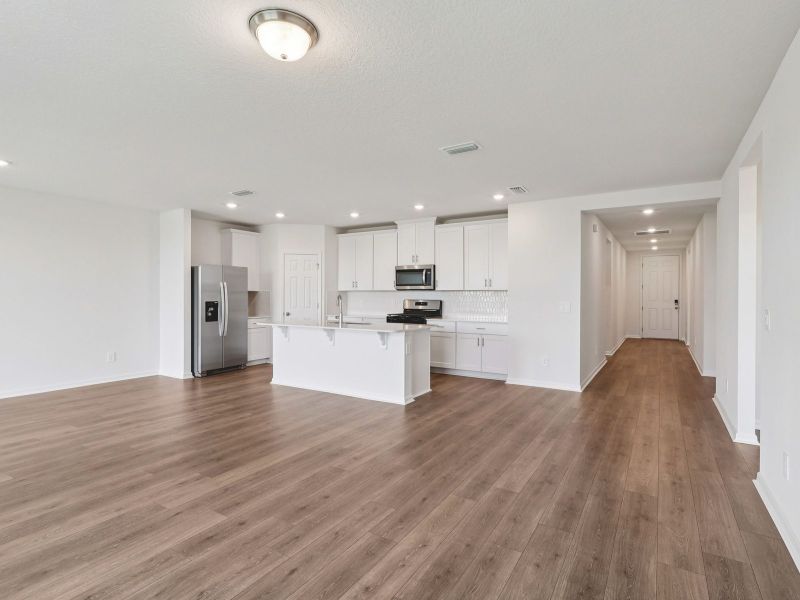 Spacious, unfurnished interior of a new home in Villamar - Signature Series, Winter Haven (Image 8). Spacious, unfurnished interior of a new home in Villamar - Signature Series, Winter Haven (Image 8).
