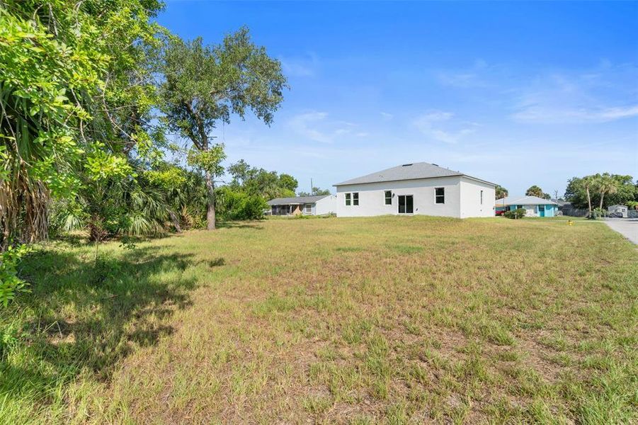 Natural landscape and outdoor views near in Port Charlotte (Image 17). Natural landscape and outdoor views near in Port Charlotte (Image 17).