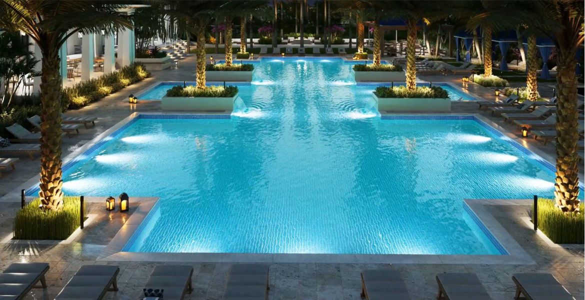 Clubhouse Resort Pool