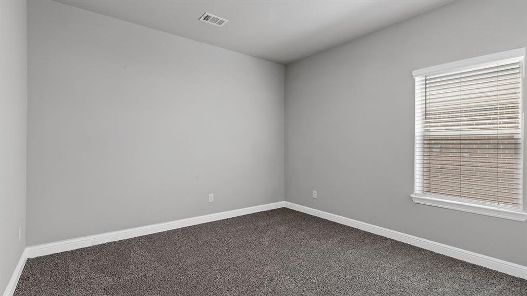 Spacious, unfurnished interior of a new home in Sandstone Estates, Granbury (Image 35).