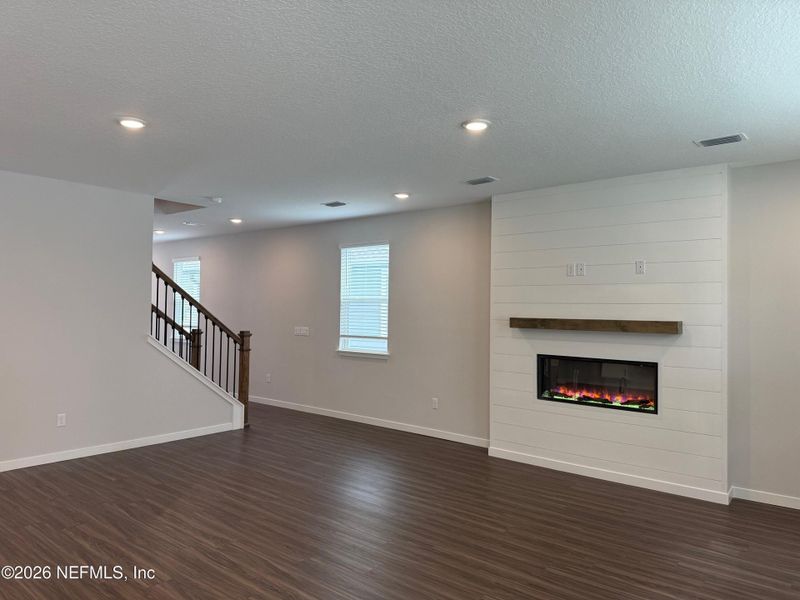 Spacious, unfurnished interior of a new home in The Preserve at Concourse Crossing, Fernandina Beach (Image 11).