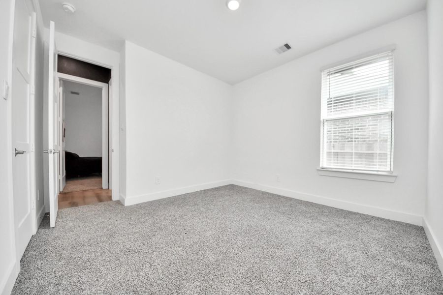 Spacious, unfurnished interior of a new home in Hills of Westlake, Conroe (Image 23). Spacious, unfurnished interior of a new home in Hills of Westlake, Conroe (Image 23).