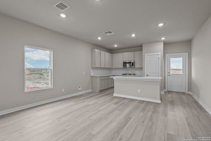 Image 24 of a home in Garden Grove.