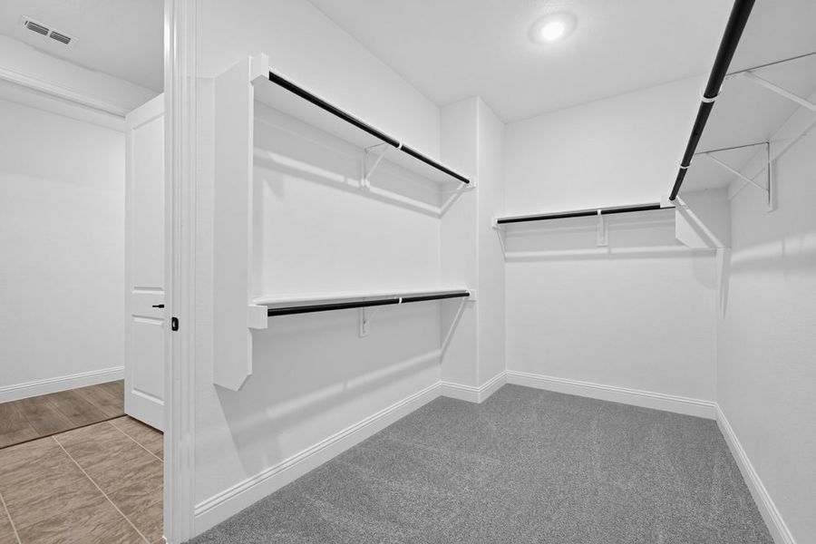 Spacious, unfurnished interior of a new home in The Ridge at Northlake, Northlake (Image 26).