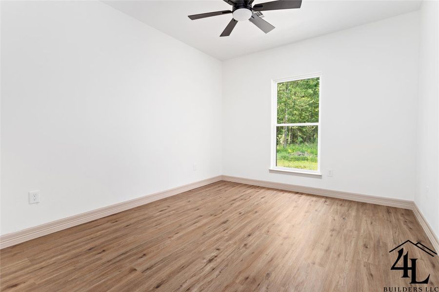 Spacious, unfurnished interior of a new home in , Lumberton (Image 18).