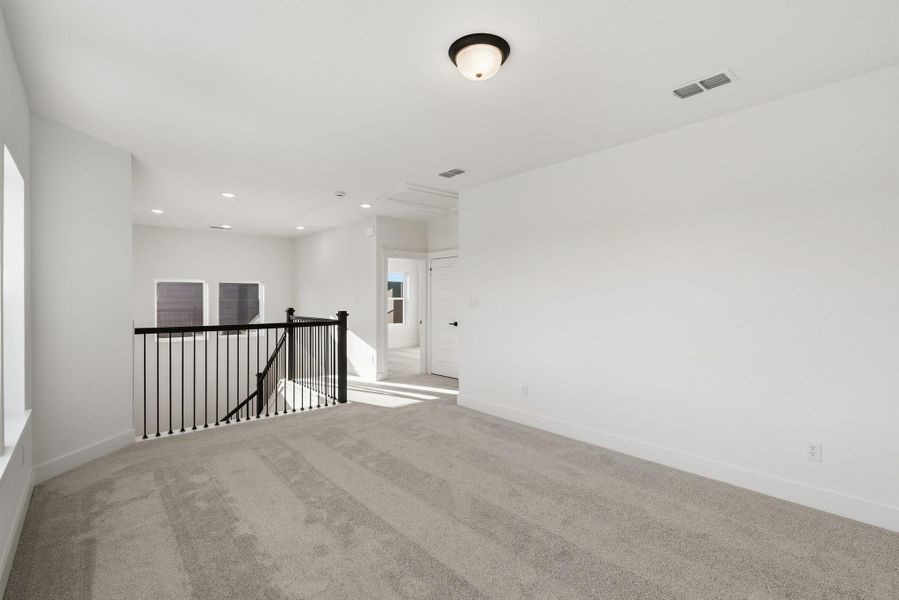 Spacious, unfurnished interior of a new home in , Katy (Image 29).