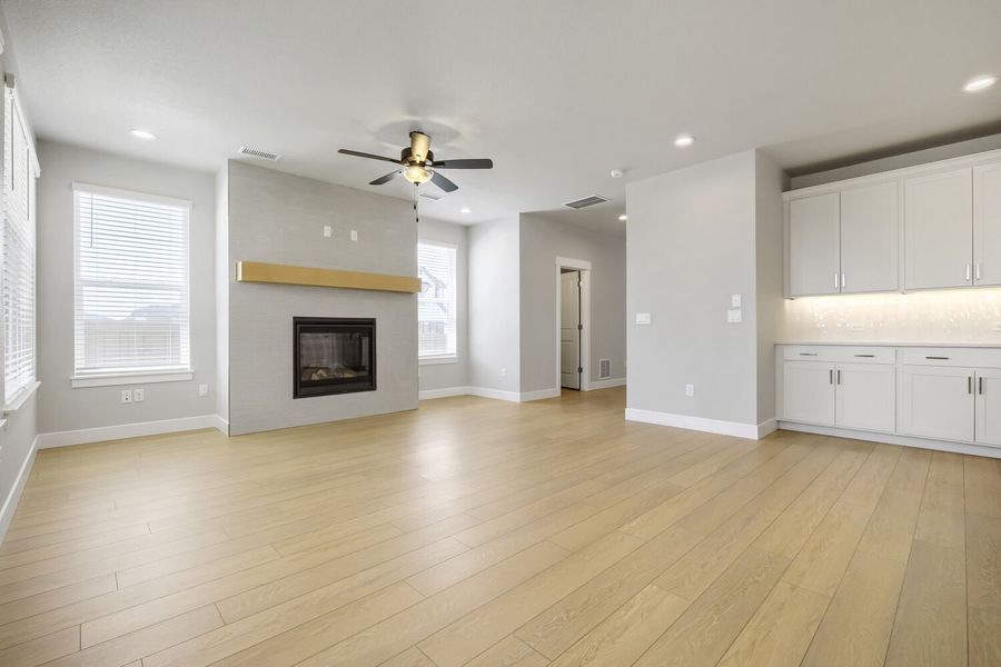 8003 Manor - Living Area