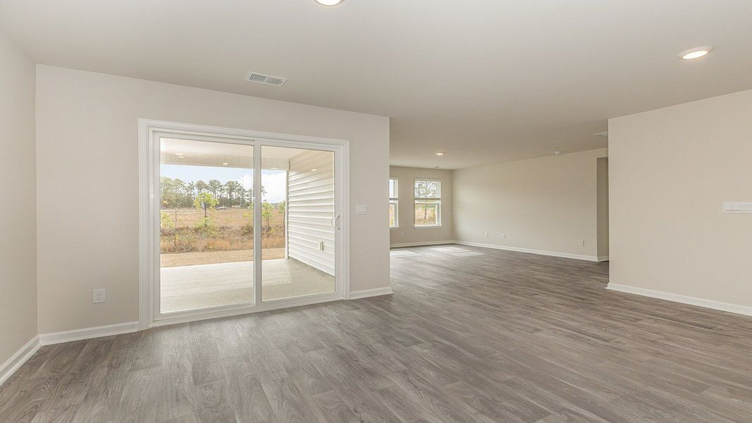 Representative unfurnished interior of a home built from the DOVER-EXPRESS by D.R. Horton in Stanbury Creek, Supply (Image 21).