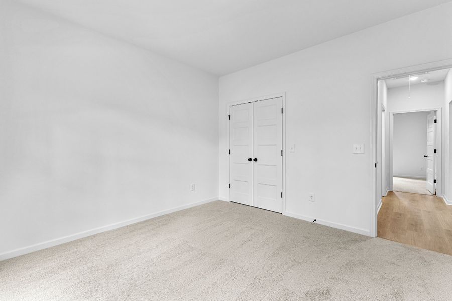 Spacious, unfurnished interior of a new home in Golfview, Thomaston (Image 22).