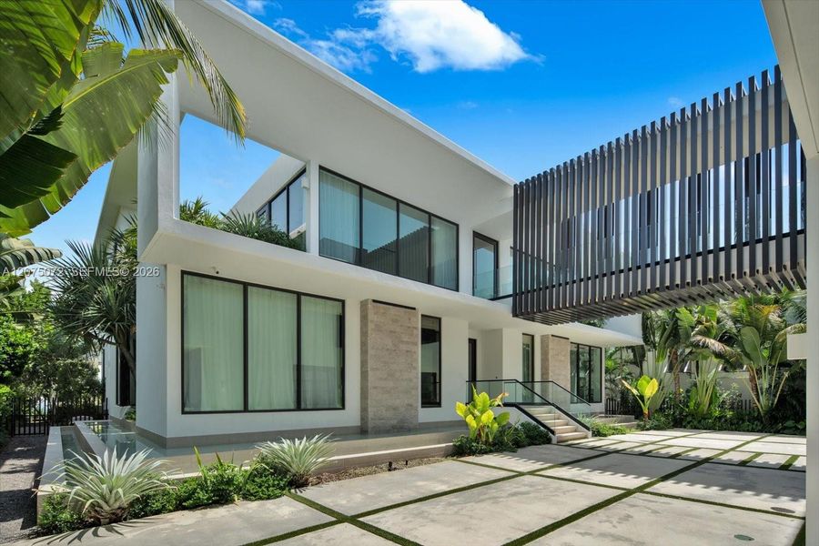 Exterior details and patio area of a home in , Miami Beach (Image 22).