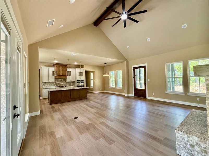 Spacious Open Floor Plan Spacious Open Floor Plan