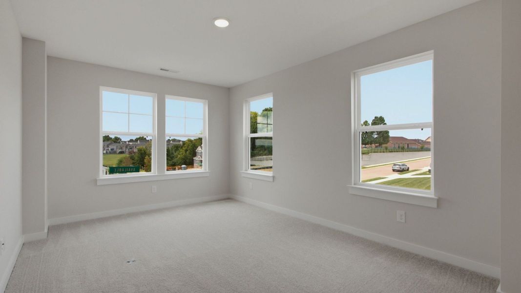 Bright loft area with space for game and movie nights