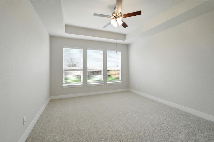 Spacious, unfurnished interior of a new home in Sunterra Lakes, Brookshire (Image 17). Spacious, unfurnished interior of a new home in Sunterra Lakes, Brookshire (Image 17).