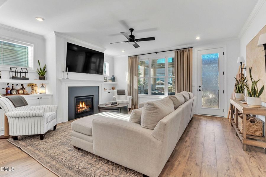 76-web-or-mls-IMG_5032RE no xmas