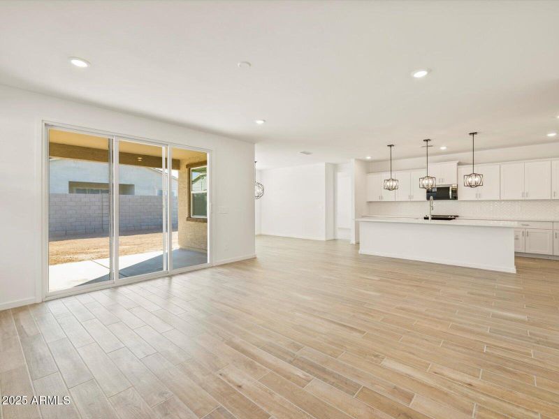 38-1W0A6896 38-1W0A6896