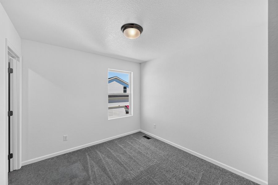 Spacious, unfurnished interior of a new home in Sky Ranch, Watkins (Image 19). Spacious, unfurnished interior of a new home in Sky Ranch, Watkins (Image 19).