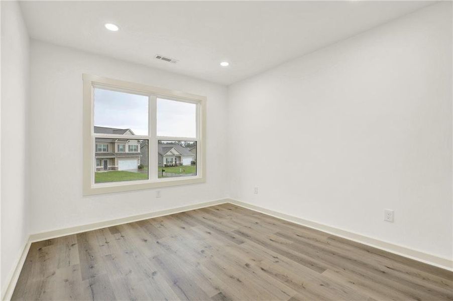 Spacious, unfurnished interior of a new home in , Calhoun (Image 15).