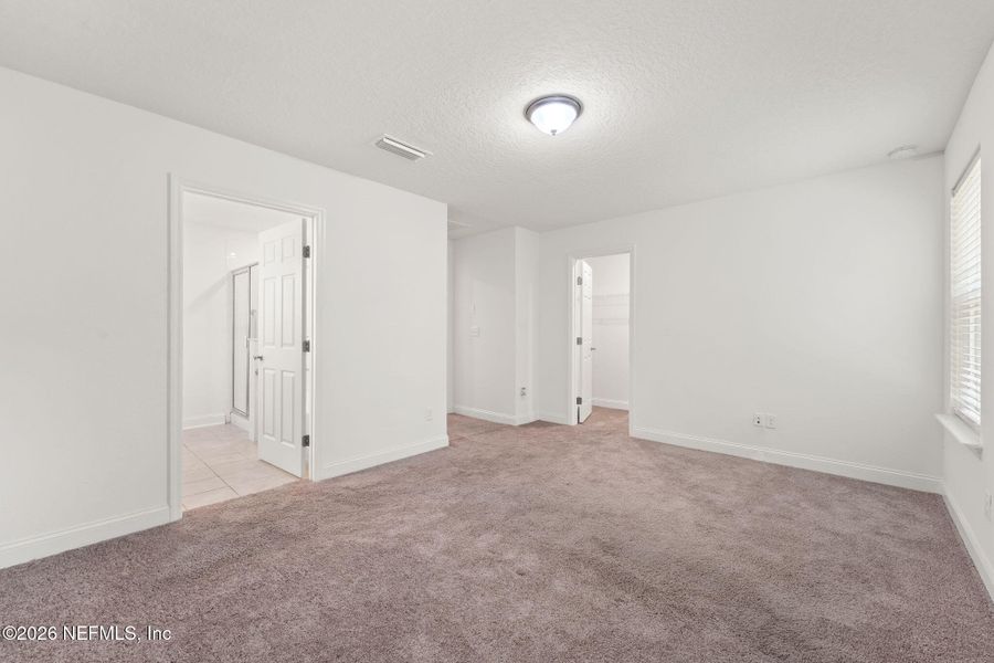 Spacious, unfurnished interior of a new home in Pinewood Place, Middleburg (Image 15). Spacious, unfurnished interior of a new home in Pinewood Place, Middleburg (Image 15).