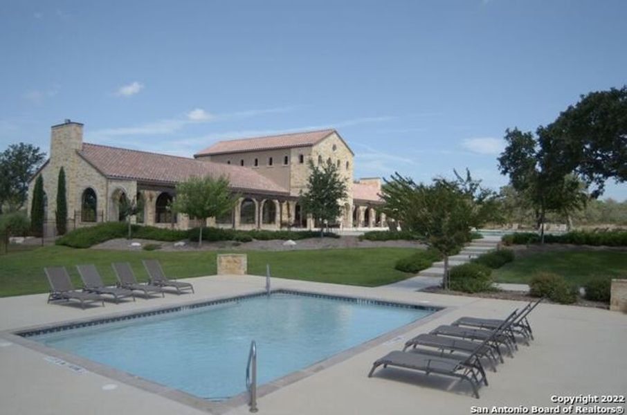 Community amenities in The Grove at Vintage Oaks, New Braunfels (Image 8).