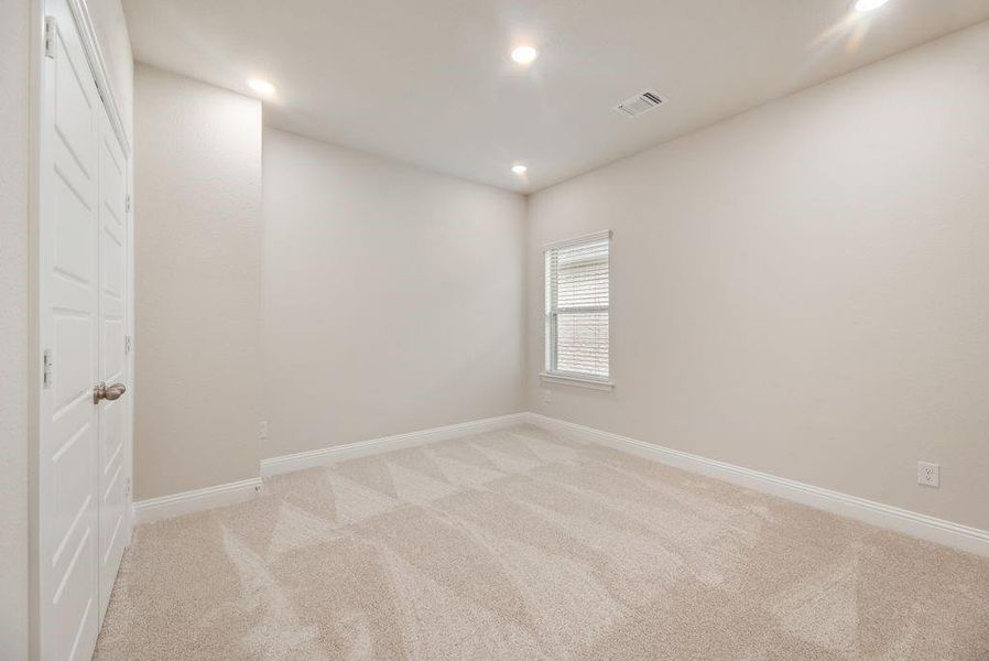 Spacious, unfurnished interior of a new home in Sutton Fields, Celina (Image 26).