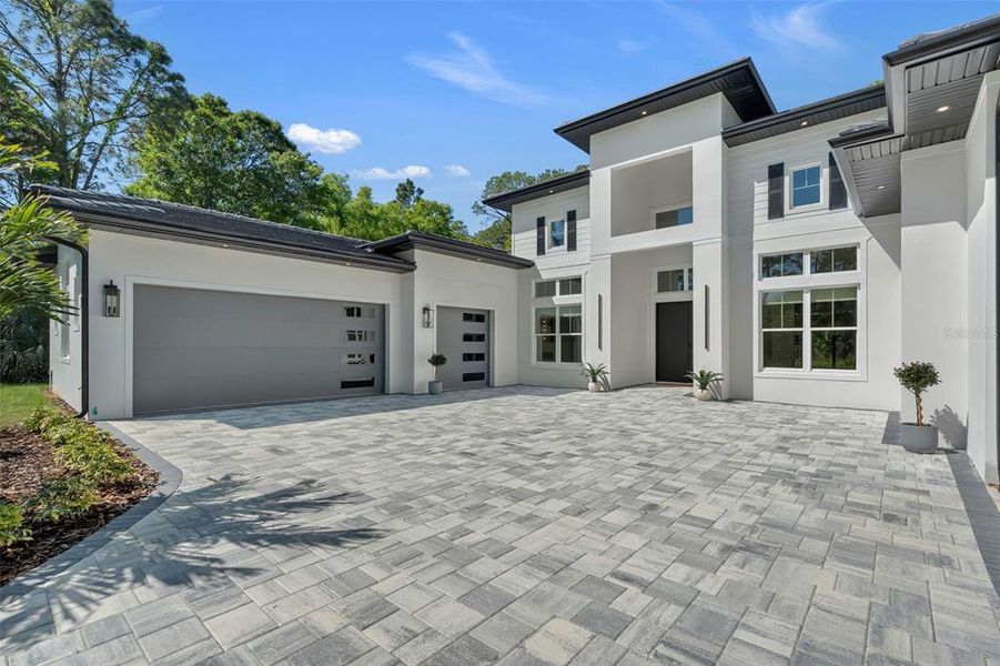 Exterior details and patio area of a home in , Kissimmee (Image 3). Exterior details and patio area of a home in , Kissimmee (Image 3).