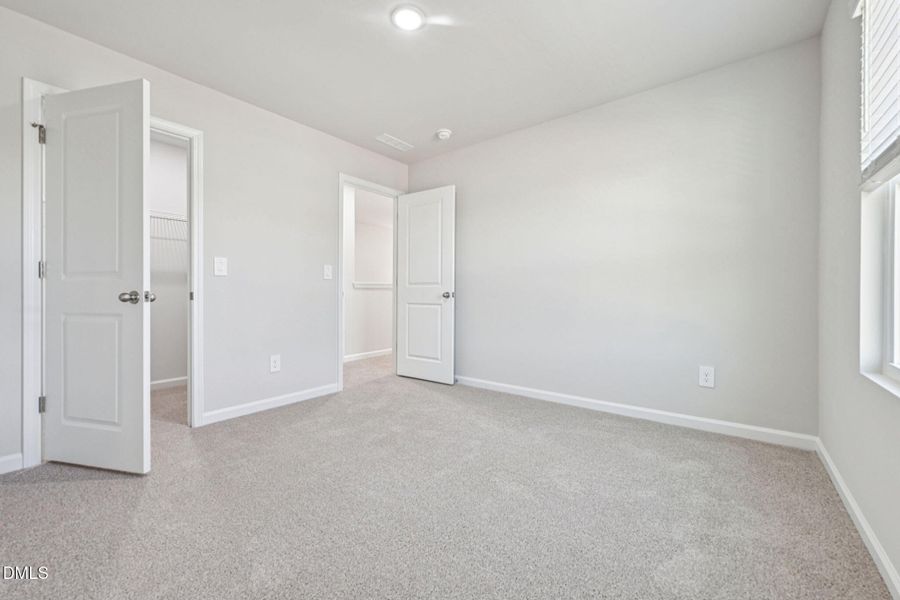 42-web-or-mls-Raleigh - Oak Manor - 537