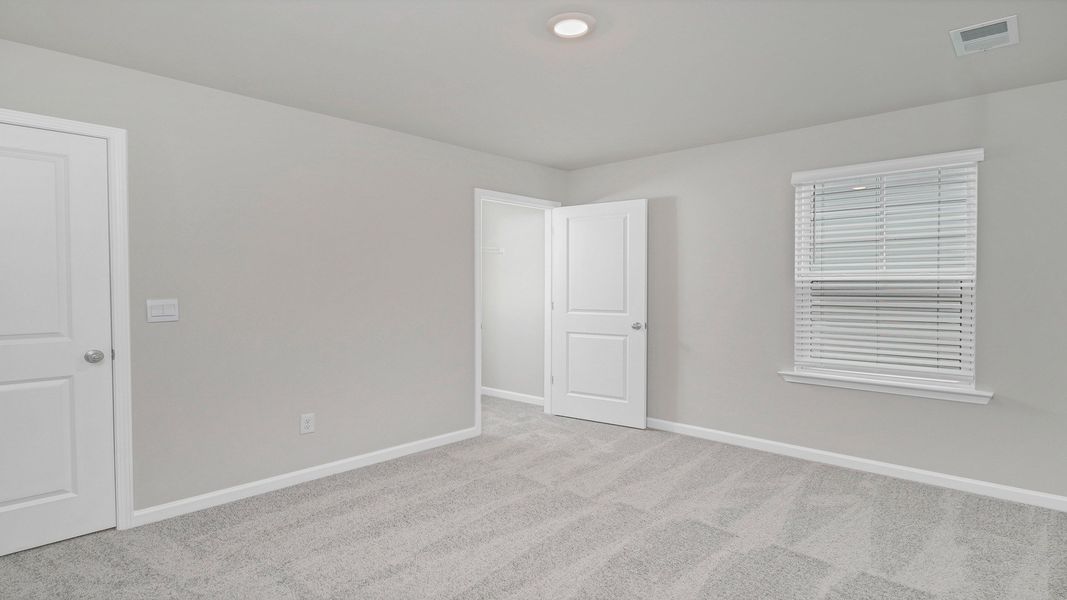 Spacious, unfurnished interior of a new home in Leatherstone, Blythewood (Image 32).
