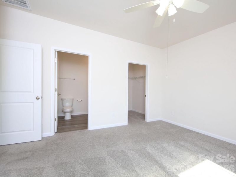 Spacious, unfurnished interior of a new home in Villas at Sherrills Ford, Terrell (Image 19).