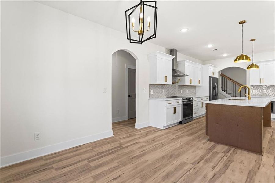 Furnished interior view inside a new home in , Gainesville (Image 41).
