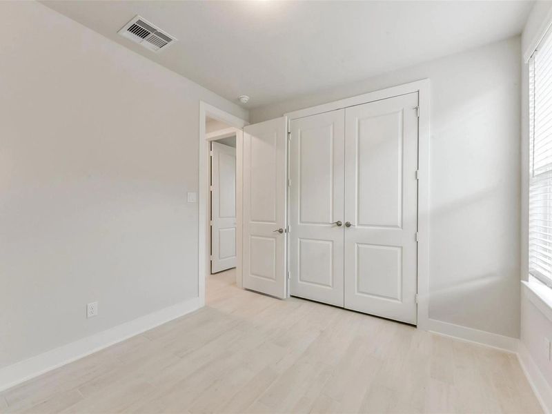 Spacious, unfurnished interior of a new home in Lago Mar, Texas City (Image 33). Spacious, unfurnished interior of a new home in Lago Mar, Texas City (Image 33).