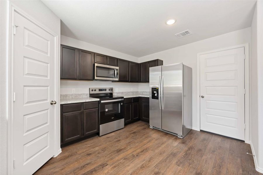 Furnished interior view inside a new home in Townsend Reserve, Splendora (Image 15). Furnished interior view inside a new home in Townsend Reserve, Splendora (Image 15).