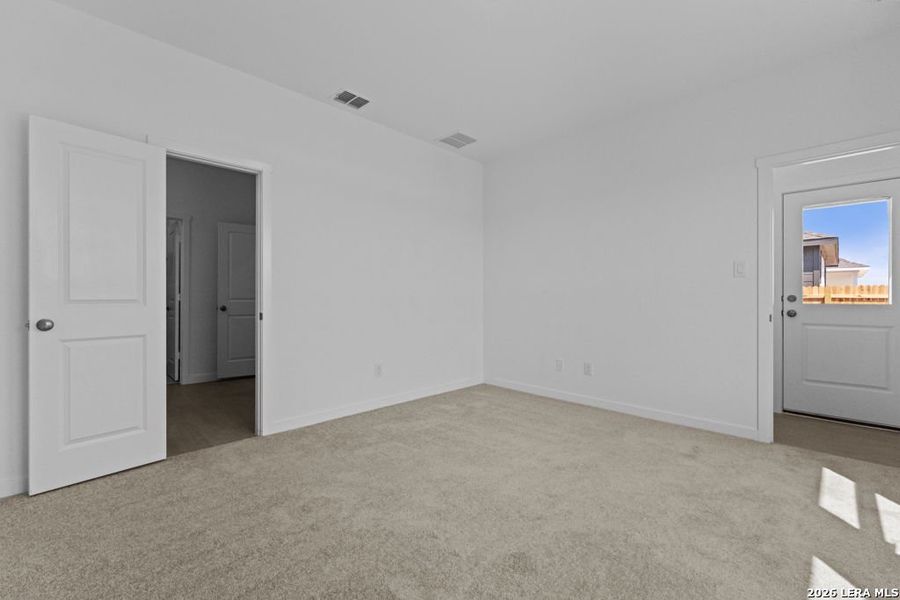 Spacious, unfurnished interior of a new home in Juniper Ranch, Spring Branch (Image 22).