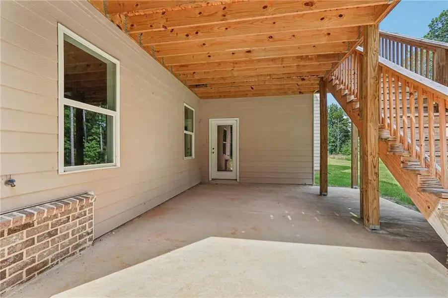 Exterior details and patio area of a home in Whitestone, Douglasville (Image 3).