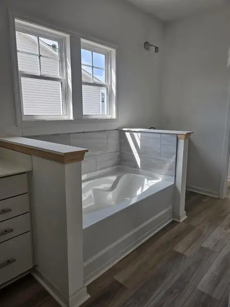 Furnished interior view inside a new home in Edgefield, Loris (Image 5).