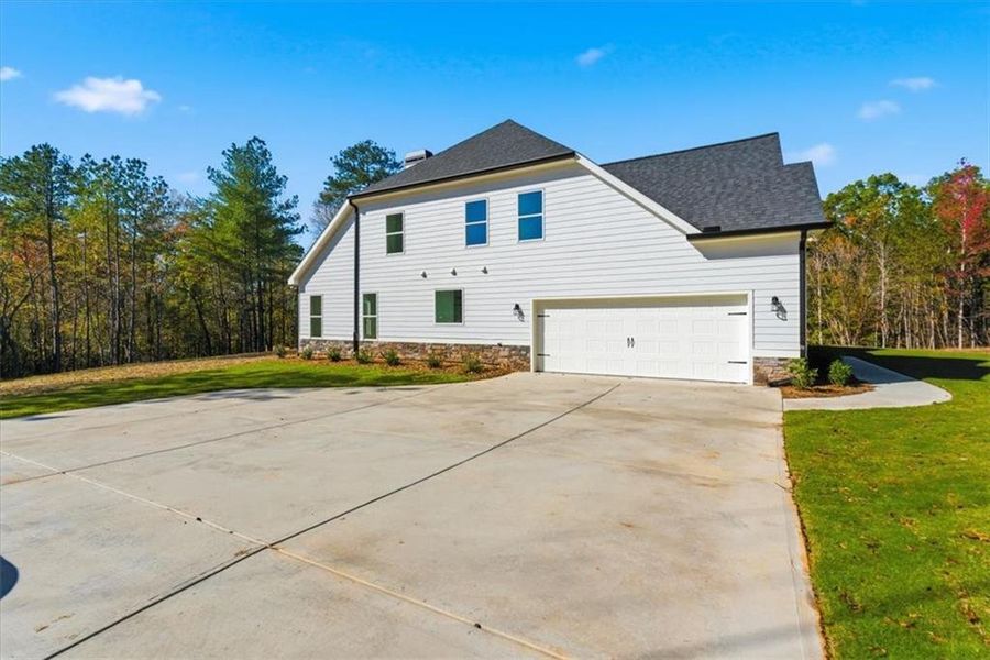 Image 49 of a home in .