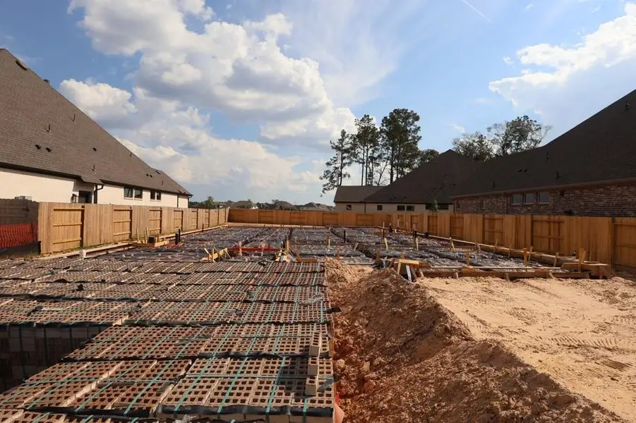 Every foundation at DWH is engineered and it’s inspected three times! We do not do “batch” testing. Rest easy knowing your foundation comes with a 10 year warranty. Every foundation at DWH is engineered and it’s inspected three times! We do not do “batch” testing. Rest easy knowing your foundation comes with a 10 year warranty.